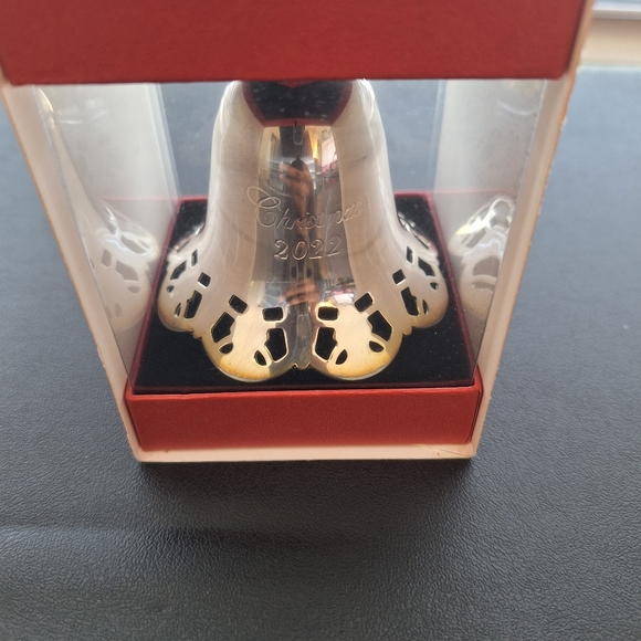 Towle Silversmiths Silver-Plated Pierced Bell - Picture 4 of 5